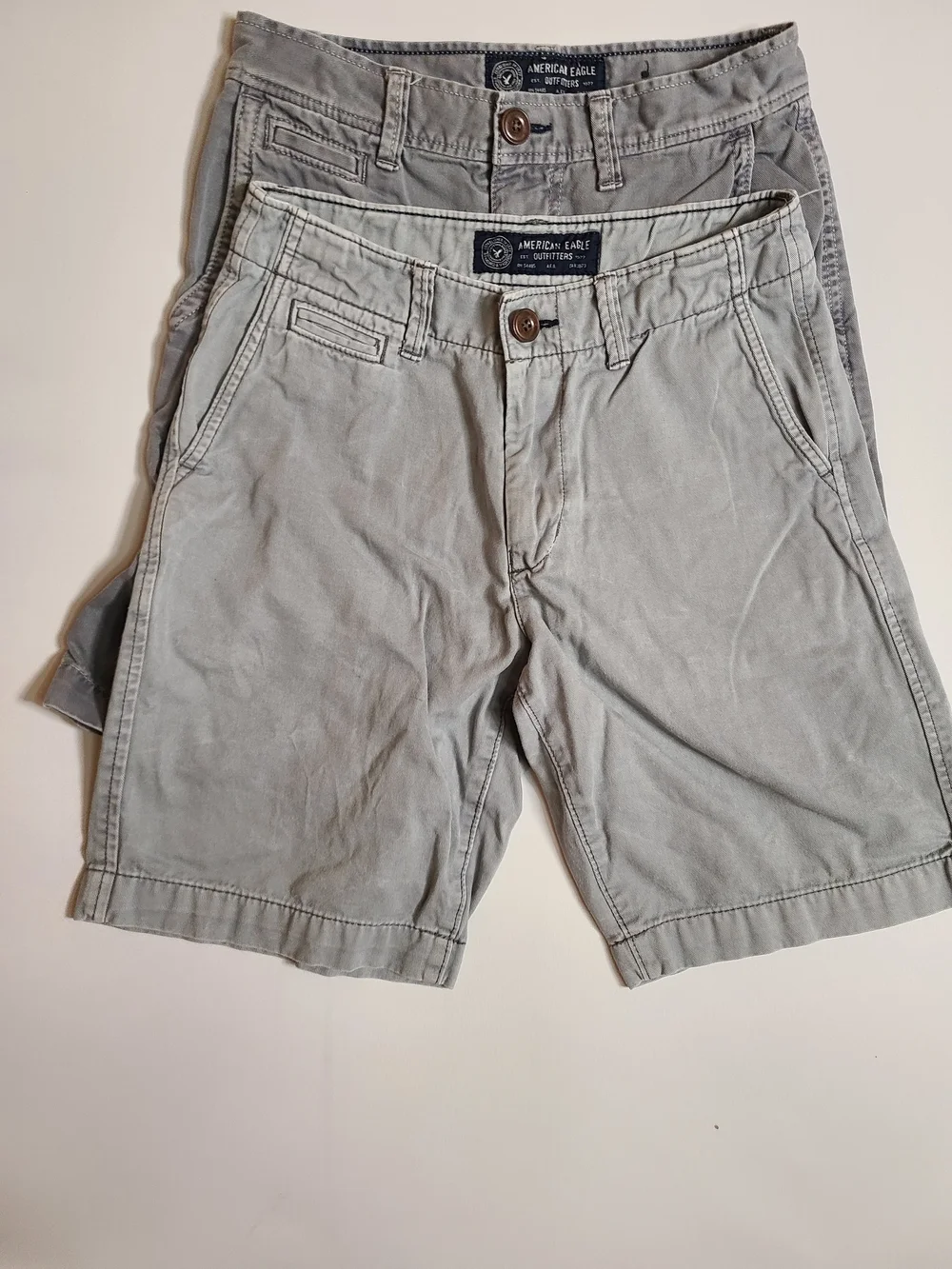 Lot of 3 American Eagle Men’s Chino Shorts Size 26 Salmon & Gray